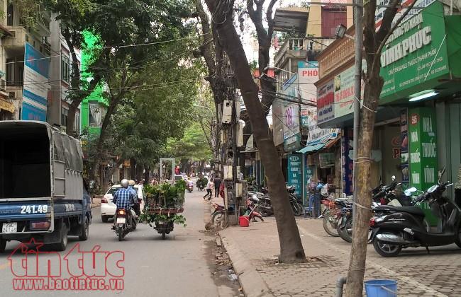 Trật tự vỉa hè vẫn 'phập phù' theo ý thức người dân ảnh 1
